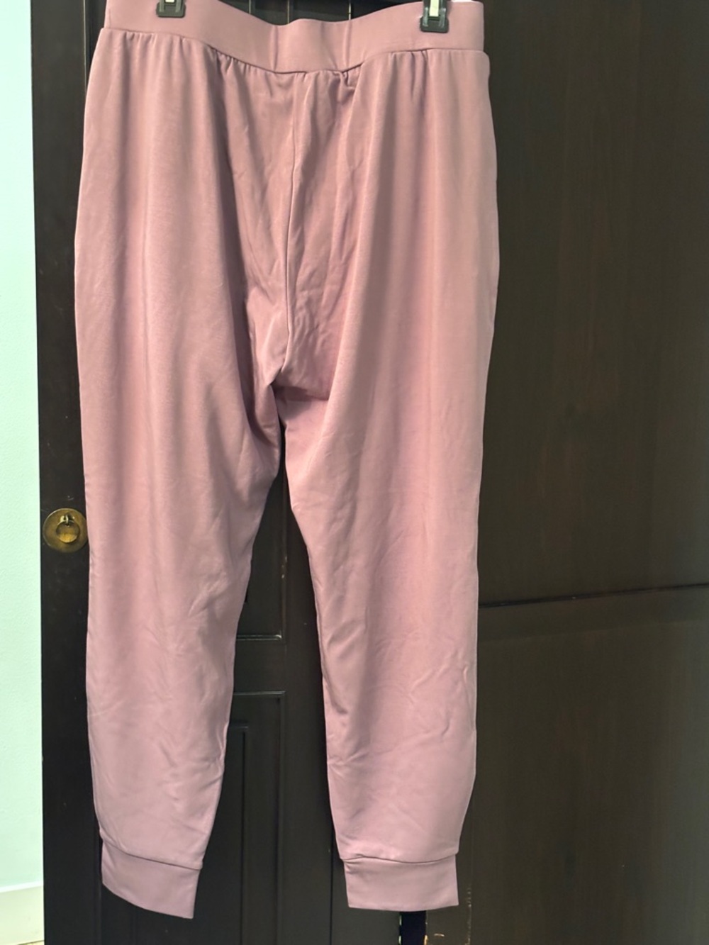Cozy Earth bamboo women’s drawstring jogger - Picture 6 of 6